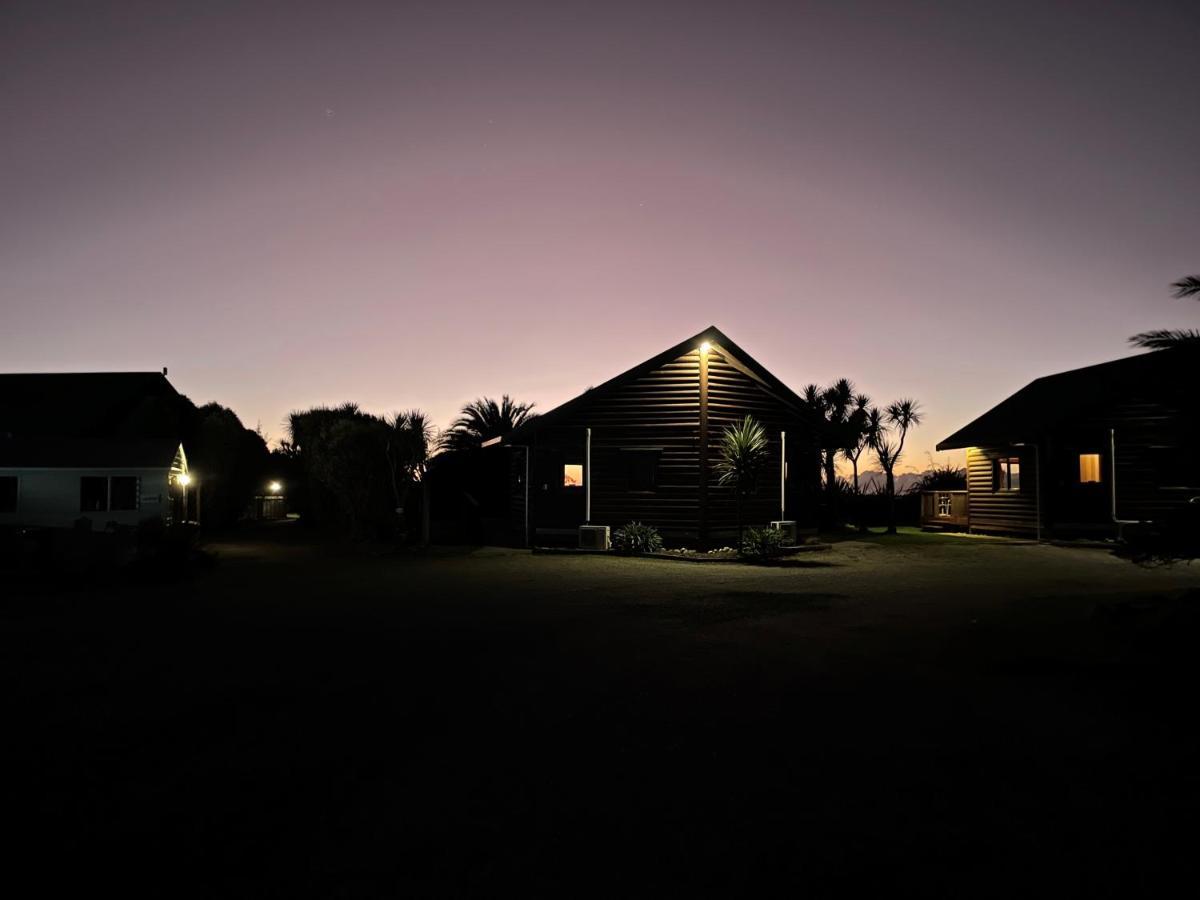 Shining Star Beachfront Accommodation Hokitika Exteriör bild